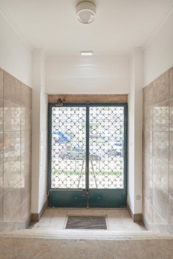 Light-Filled & Renovated Apartment, By Timecooler Lisboa Extérieur photo